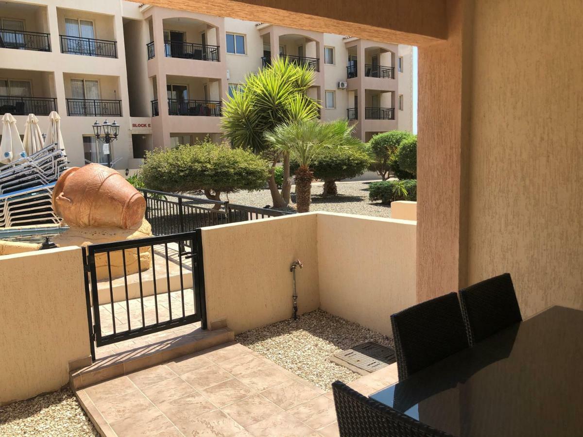 بافوس Royal Seacrest Apartment المظهر الخارجي الصورة